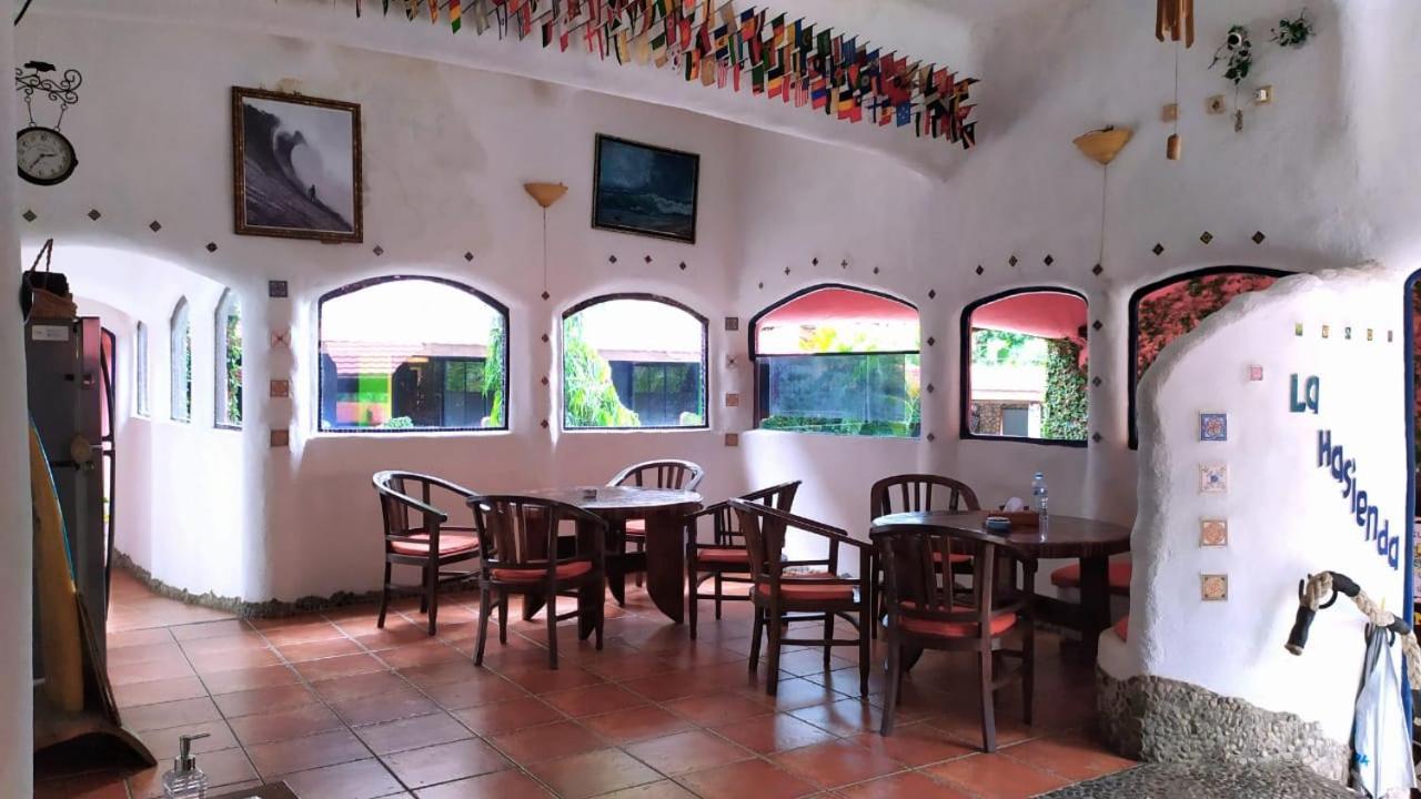 Hotel La Hasienda Kupang  Exterior photo