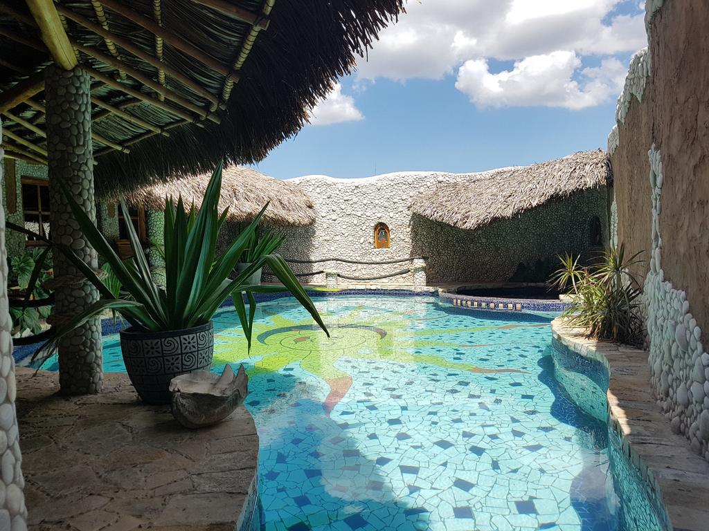 Hotel La Hasienda Kupang  Exterior photo